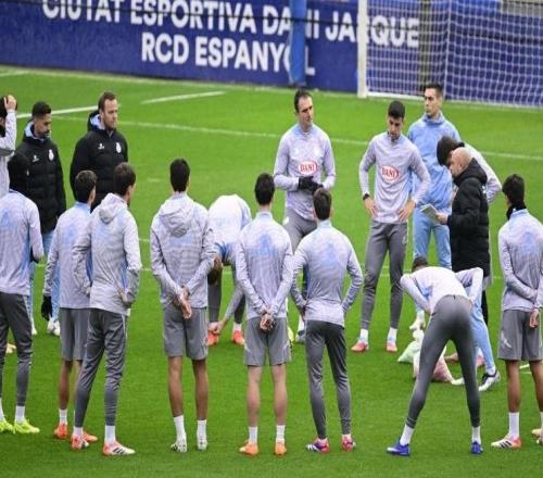 西班牙人总监:请球迷不要德比战中扔东西,以免被罚关闭球场