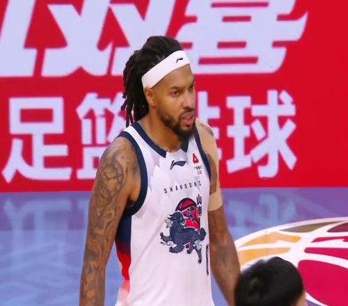 珀塞尔隔扣周琦+压哨绝杀!山东男篮击败北京,豪取五连胜