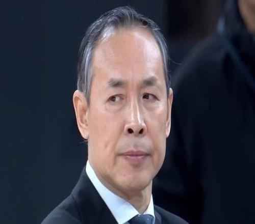 许利民:球队困难方硕没有辜负教练组期待有一个核心球员接近复出