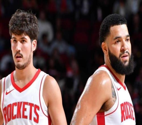 23分钟砍14+1+4!火箭队射手加时遭弃用,乌度卡的理由太牵强