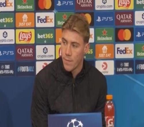 霍伊伦：我能和卢卡库搭档想晋级我们就必须要赢哥本哈根