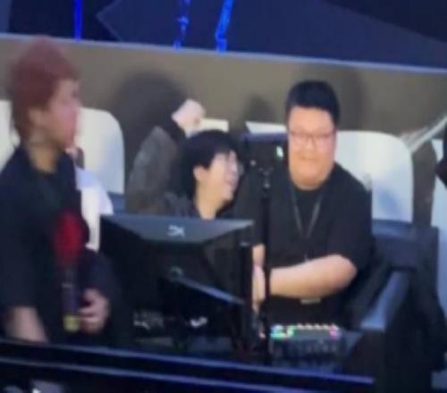 S15决赛线下:wayward、晴天、shanji均来到现场