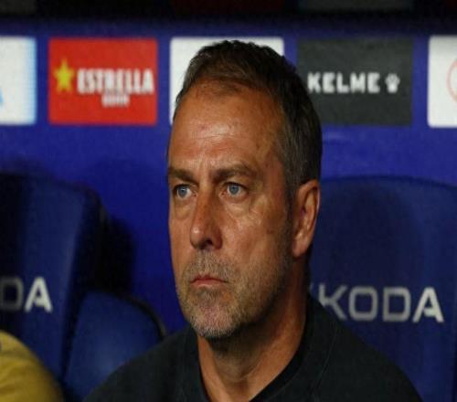 弗利克敦促巴萨冬窗引援,补强中卫成当务之急