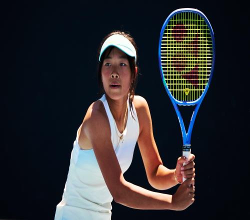 20晉級八強！中國女網15歲新星連續爆冷真猛：下一輪對決王曦雨