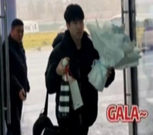 JDG发布对阵iG赛前视频:西安又下雪啦,比赛全力以赴