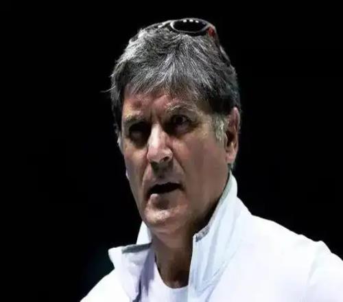 托尼称阿卡对手弱于纳豆的,俄网主席回应球员转籍,A拉确认出山