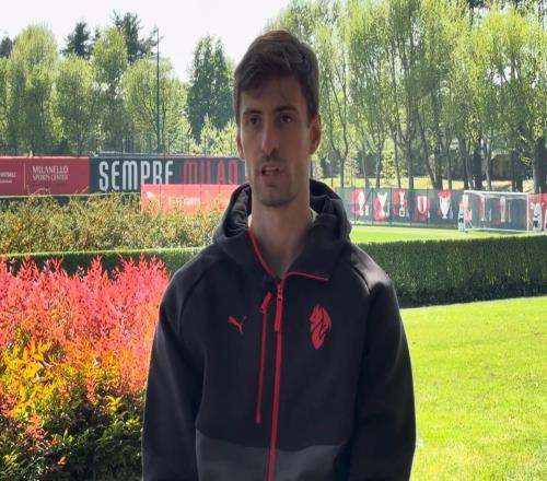 加比亚：阿莱格里留任是全队的配合心愿，，，，，，我们要为他100%支付