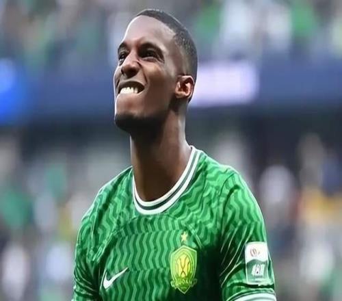 感人!中超金靴已能用中文交流:想加入国足,不要安家费!