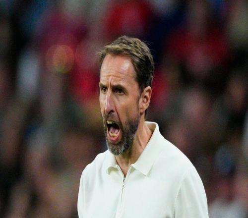 記者：英力士不找經(jīng)理或教練，而是索斯蓋特那樣言聽(tīng)計(jì)從的人