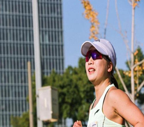 上海馬拉鬆的破三女跑者們