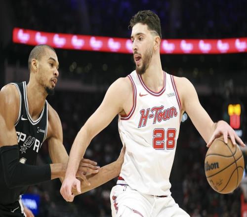 火箭大胜猛龙！完整9人轮换亮相，2老将撑起二阵，为申京伊森减压