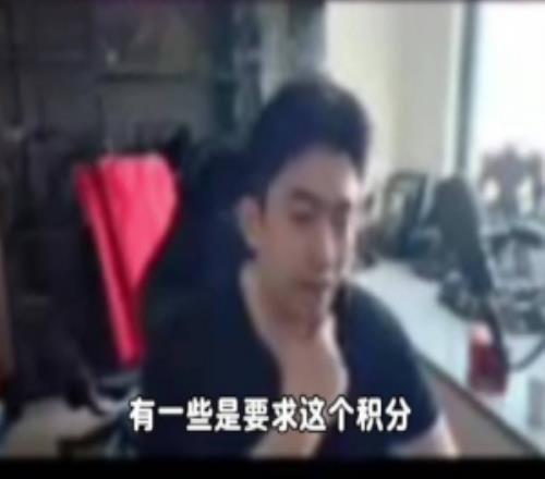 硕硕透露：现在LPL和LCK二路排班需要做任务，用积分兑换