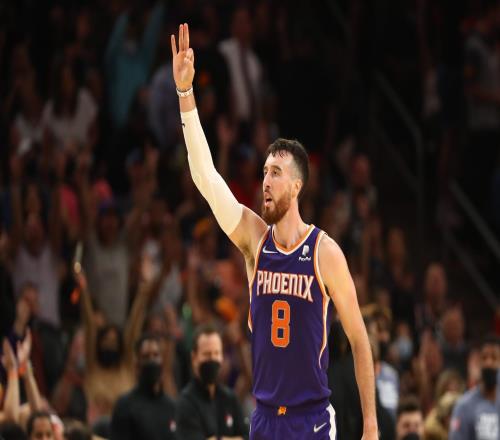 媒體人：前NBA9號(hào)秀卡明斯基將代表廣州男籃參加NBA季前賽