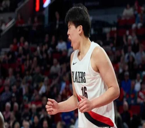 NBA开拓者139119轻取勇士迎首胜,杨瀚森7分钟2分1板2帽,库里空砍35分