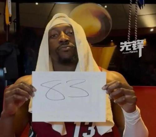 超越科比,NBA历史第二!网友却吵翻了