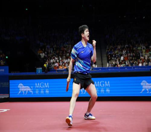 泪目!樊振东42逆转进决赛:28岁国乒战神冲全运会第六冠