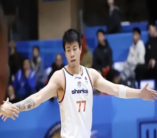 上海8480青岛球员评价:3人优秀,3人及格,4人低迷