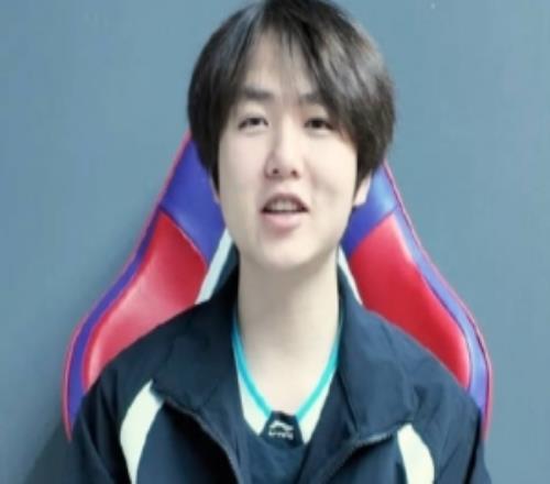 TT新人問答Ahn：和下路配合現在就6.5分吧還有很多進步空間