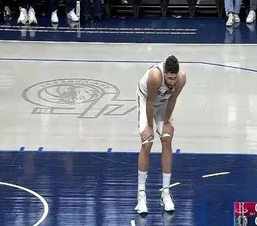 浓眉这么凶吗...26+12+5帽大败KD,你说用他换库明加