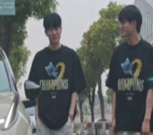 BLG分享Xun、Viper拍攝花絮：打野抓下還得練，gank節(jié)奏不一致啊