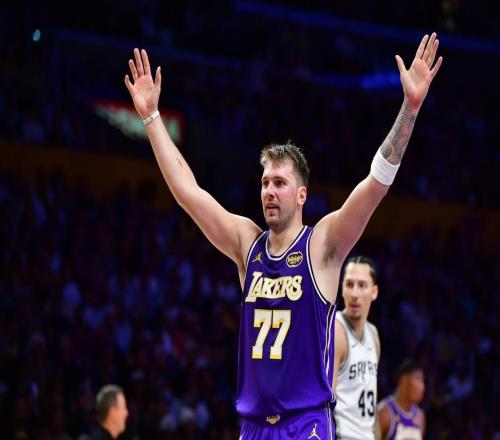 5连胜,湖人狂飙升西部第2,詹姆斯复出的对手基本锁定了西部弱旅