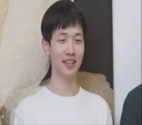 TES发布Creme庆生视频:祝Creme选手生日快乐