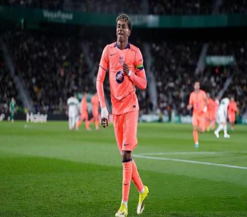 31!2亿天王暴走,亚马尔造2球,巴萨豪取4连胜,领先皇马4分