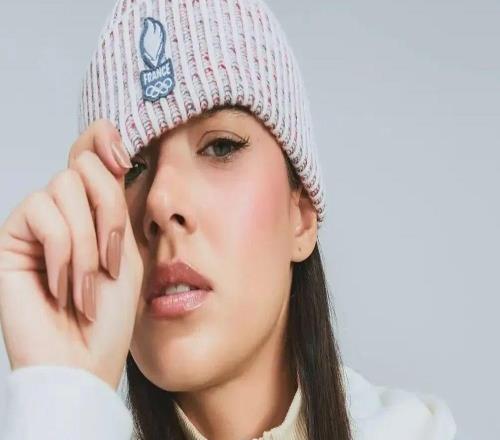 米兰冬奥会首战，是各国队服的审美竞技