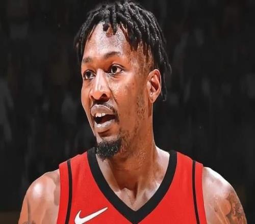 轰21+2+5!斯玛特梦回巅峰,佩林卡签约血赚,他比电风扇强太多了