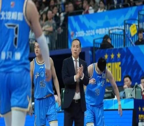 CBA许利民:赵睿下场有望出战,曾凡博还未有明确复出时间表