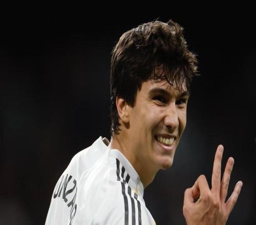 伯纳乌首球+首个帽子戏法,贡萨洛社媒:多么棒的年度开局