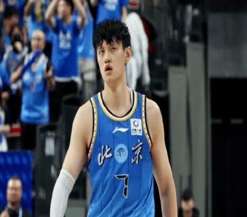 北京4首發(fā)全傷！趙睿2月復(fù)出，斯佩爾曼+周琦+曾凡博接連出現(xiàn)傷病