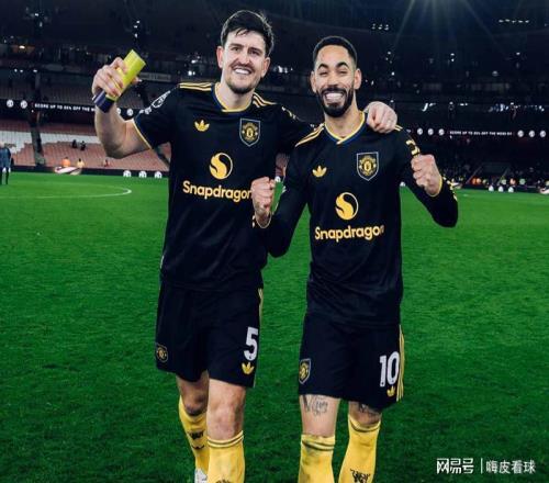 英超豪门集体掉链子!阿森纳3场丢7分,曼联看到争冠希望