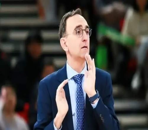 2胜1负创耻辱纪录,乌戈帅位难保,辽篮新帅或是他,曾救火山东队