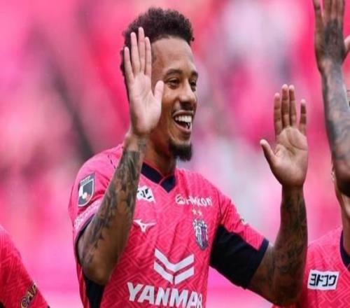 记者:联赛结束后海港队的人就说过,申花队要买拉斐尔拉唐