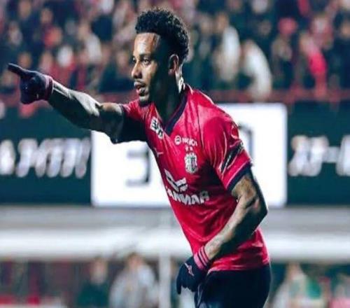 左米神右拉缸！于漢超不續(xù)命了申花連薅兩大巴西殺手司機(jī)打433