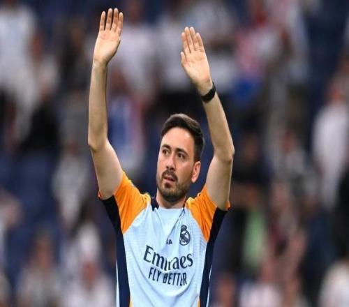 小安切洛蒂:真正的球星会去成就队友维尼修斯上场便是威胁