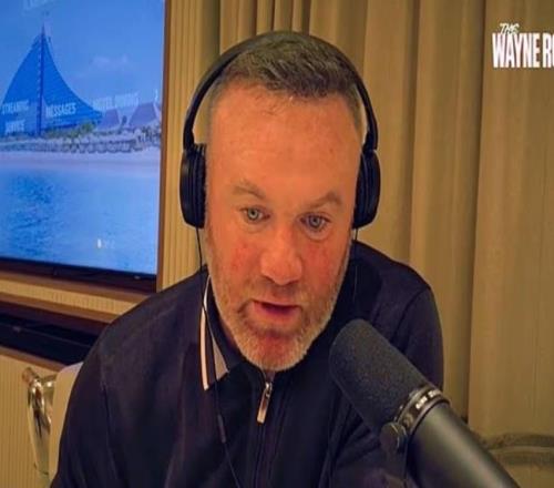 鲁尼:在曼联踢9号位的那两个赛季很无聊,我喜欢参与比赛