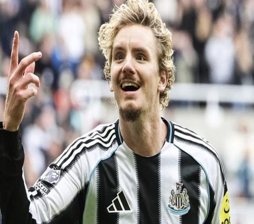 沃尔特马德:我和埃迪豪进行了很好的交流,随后决定去纽卡