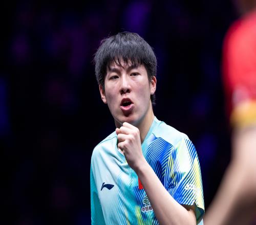 42进半决赛！国乒19岁1米86新星崛起大闪耀：王楚钦终于不孤单