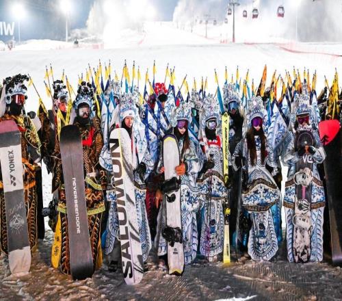 镜头内外热雪沸腾!中国冰雪产业冲击万亿大关