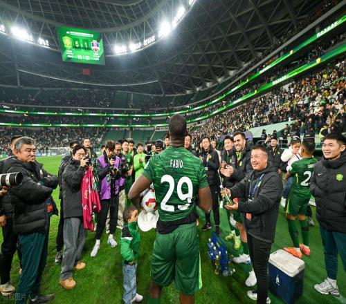 国安队拿到足协杯冠军后,又收到一个好消息,事关俱乐部能否准入