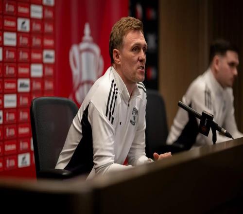 弗萊徹：就算不轉(zhuǎn)正我也能接受，一直當(dāng)U18梯隊(duì)教練我也開(kāi)心