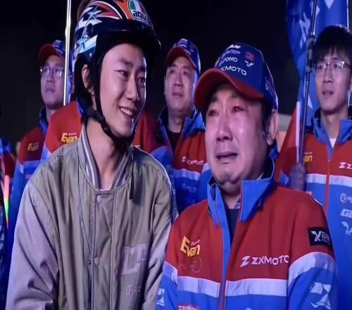 14岁进修车铺、39岁拿下世界第一！张雪：有梦想，谁都了不起