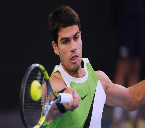 首夺澳网男单冠军阿尔卡拉斯达成“全满贯”