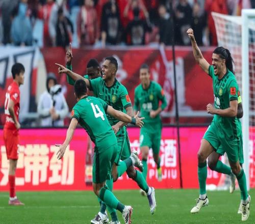 意外!这是中超冠军上港全场0射正,新外援被北京国安踢哭了