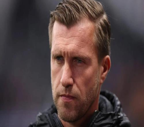 克勒舍谈法鹰转会策略:俱乐部理念清晰,清楚哪些球员能执行