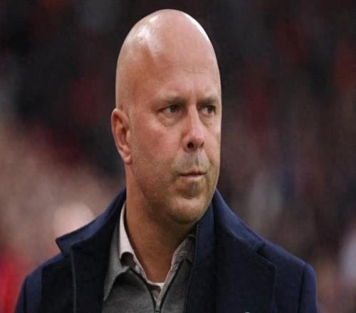 利物浦主帅斯洛特炮轰曼联:只会防守和长传,踢法消极