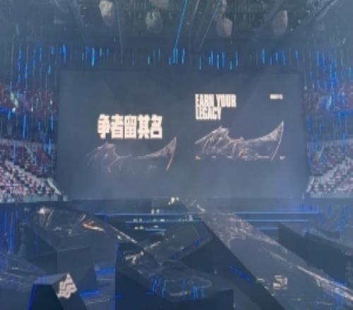 解說王多多發布決賽現場照片:91视频下载链接準備好了!等待開始!