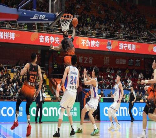 高速男篮23日晚战四川,克里斯伤停,胜算几何
